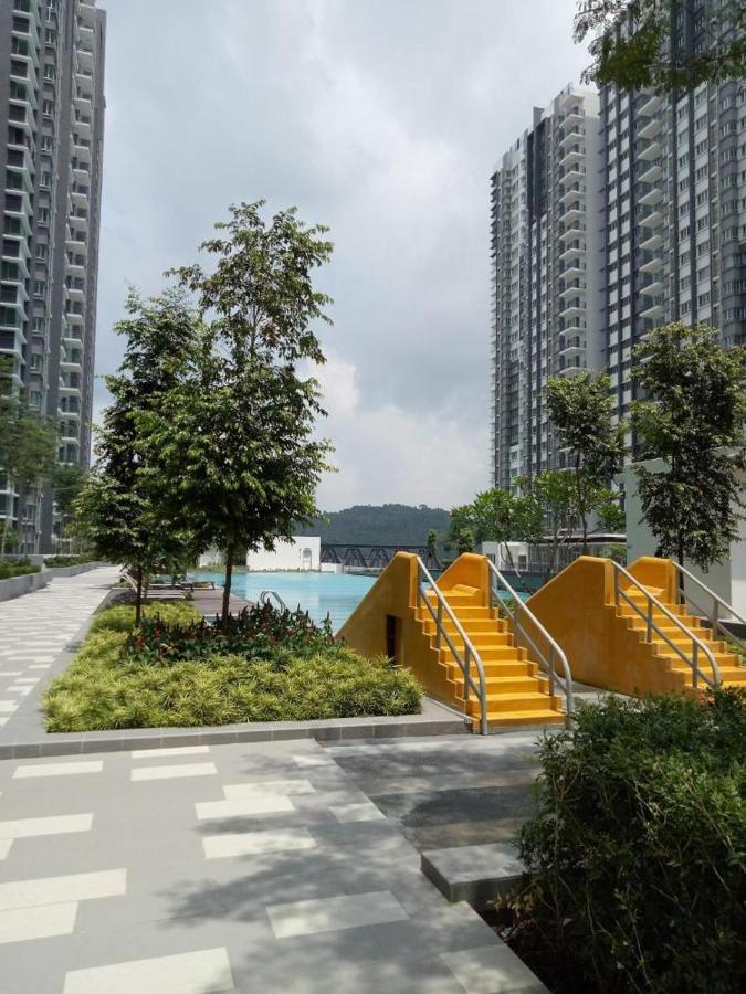 Qaisara D'Savanna Homestay@Southville City Bangi Exterior foto